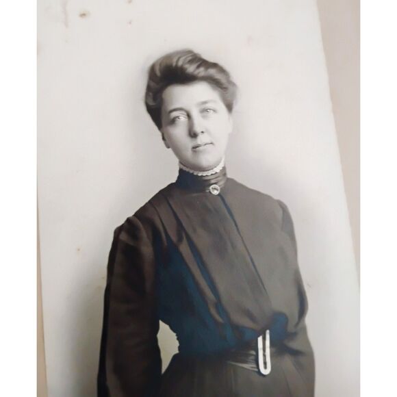 Antique Edwardian Woman Portrait Pair, Large Cabinet Card Photos - Picture 2 of 3